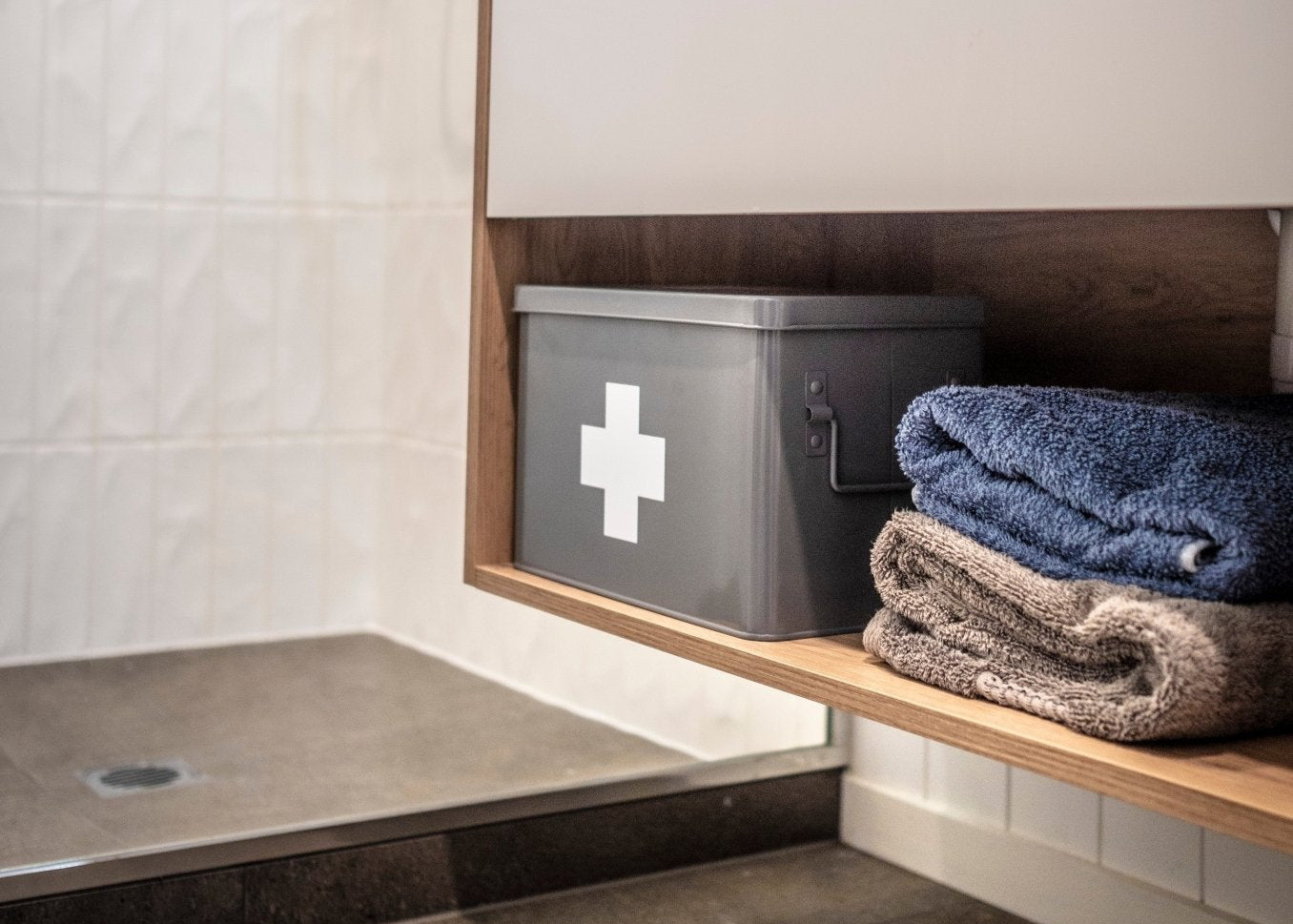 Family Essentials First Aid Kit - Fully Kitted - parachutefirstaid